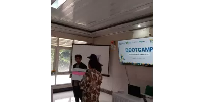 SEMINAR KEWIRAUSAHAAN KAKADE